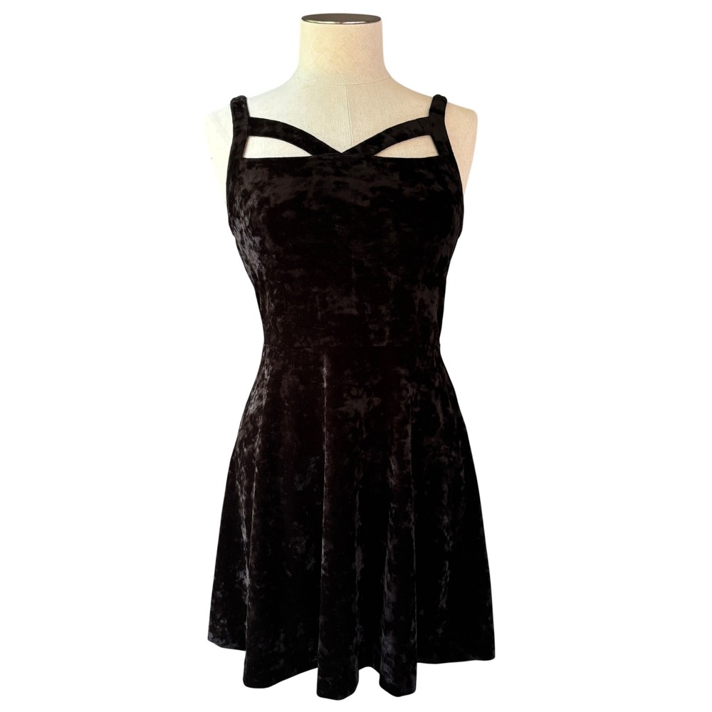Forever 21 Black Crushed Velvet Mini Dress M Y2K Gothic Grunge Strappy